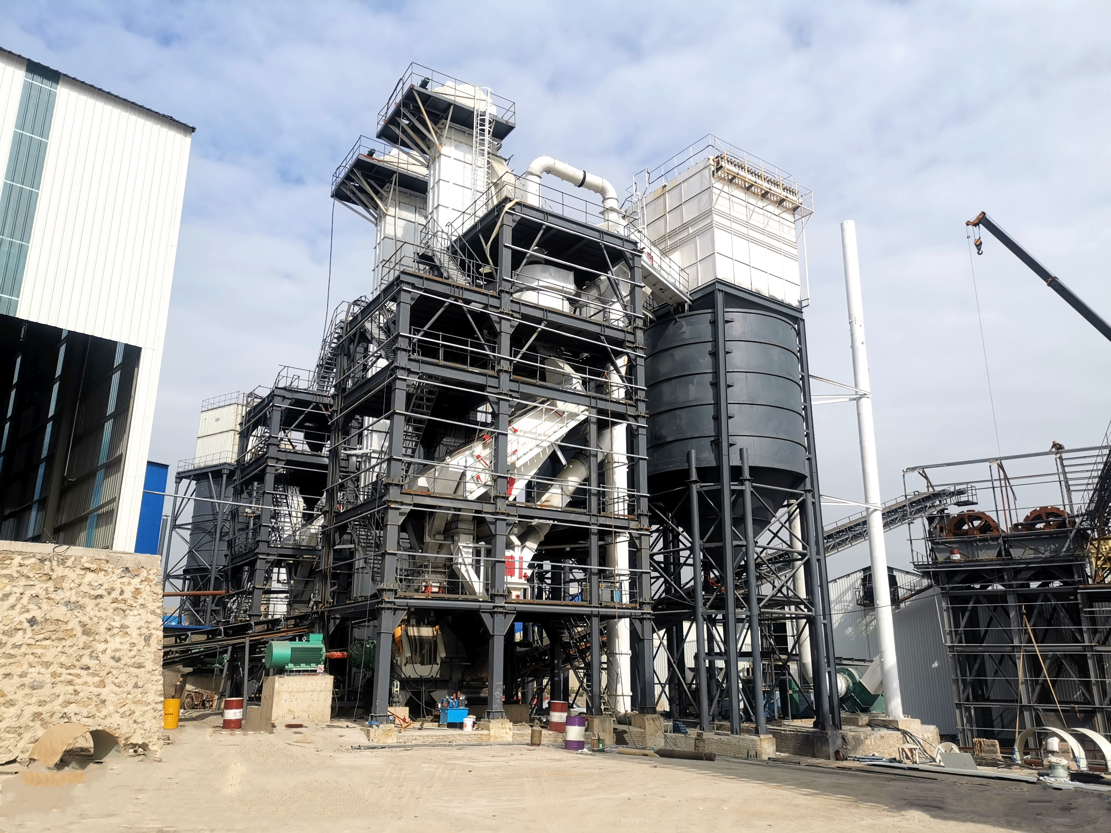 告別高耗低效！干法制砂樓工藝優(yōu)勢大揭秘，難怪成行業(yè)新寵